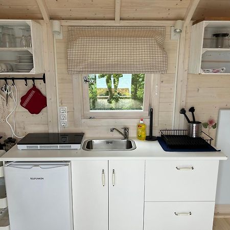 Tiny Beach House Barkelsby Exterior photo