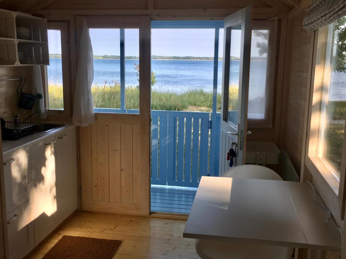 Tiny Beach House Barkelsby Exterior photo
